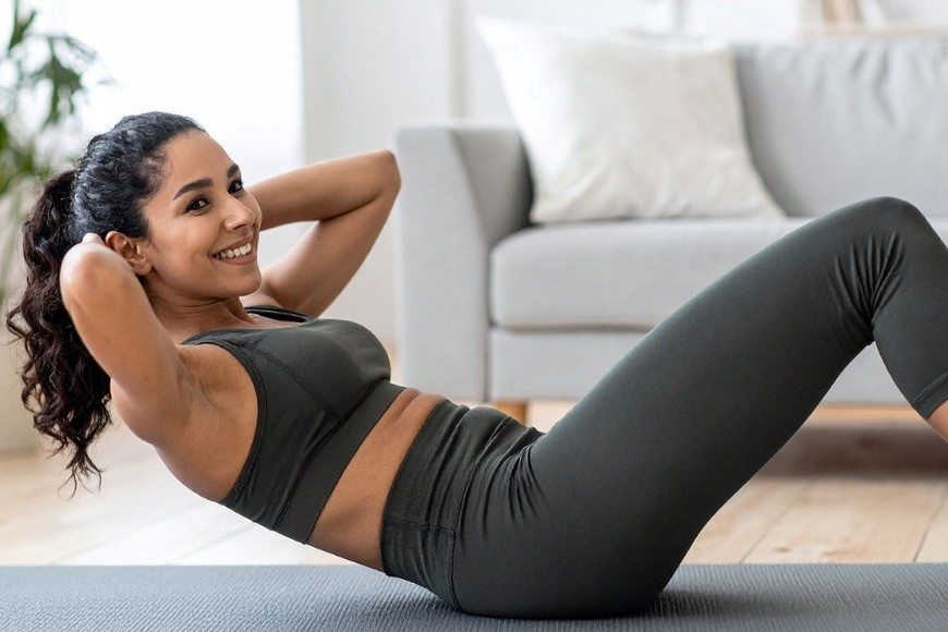 Los beneficios son : mejora la estabilidad, el equilibrio y la coordinación del cuerpo.