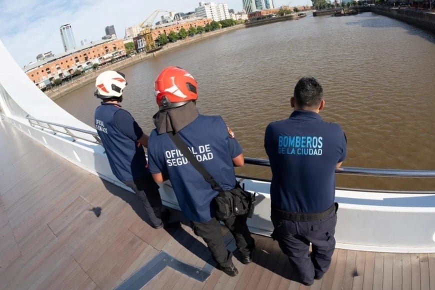 Las pericias correspondientes intentarán esclarecer si hubo razones personales o de salud detrás del salto.