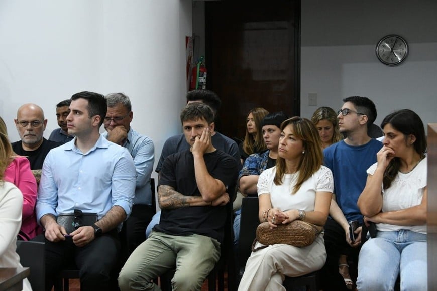 La apostilla: los ediles electos estuvieron presentes en la sesión. Crédito: Manuel Fabatía