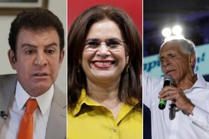 Salvador Nasralla del Partido Liberal, ex aliado de la presidenta Castro; Rixi Moncada de Libertad y Refundación y candidata oficialista; y Nasry Asfura del Partido Nacional y principal opositor. Crédito: Reuters