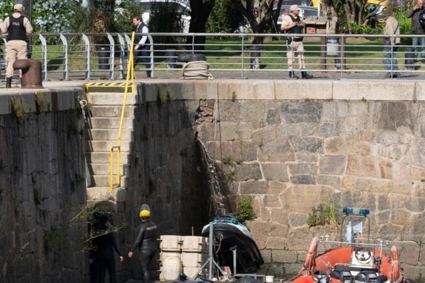 Las fuerzas de seguridad y los servicios de emergencia continúan trabajando en la zona,