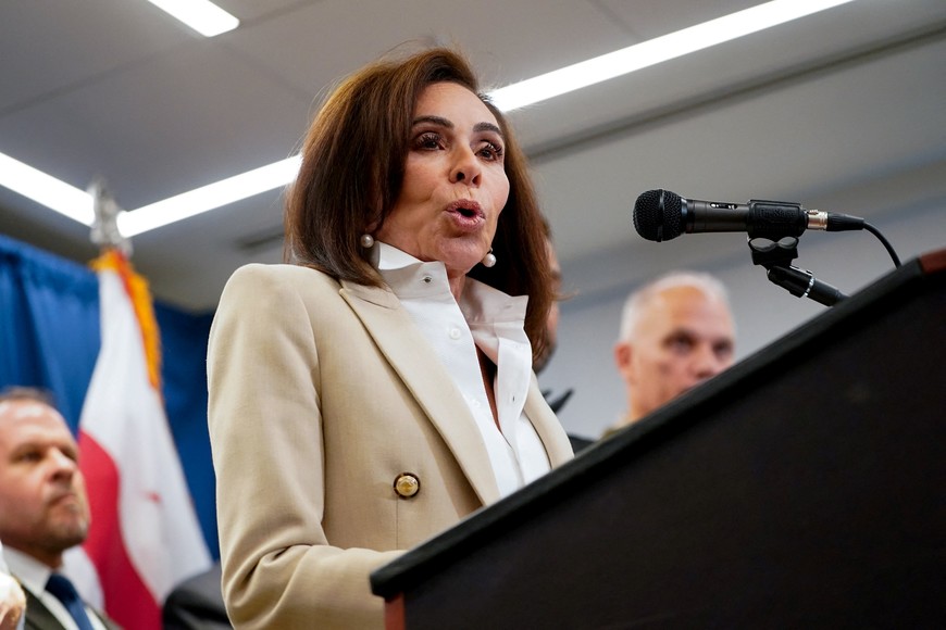 U.S. Attorney for D.C. Jeanine Pirro speaks during a press conference with FBI Director Kash Patel and other authorities about the shooting of two National Guard members, in Washington, D.C., U.S., November 27, 2025. REUTERS/Nathan Howard