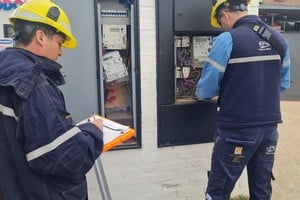 Para este verano está previsto un aumento del consumo eléctrico en los hogares, así como una mayor presión sobre la red de distribución provincial, que deberá responder a picos de demanda más frecuentes e intensos.