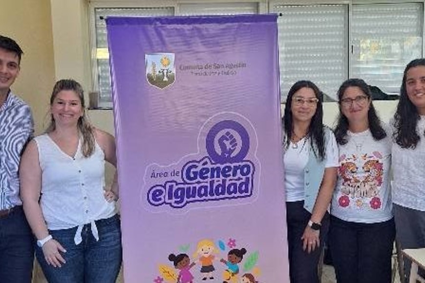 La actividad tuvo lugar en la EESO N.º 488, donde estudiantes participaron activamente del encuentro.