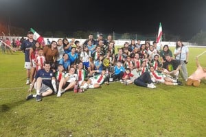 Coliseo se consagró campeón del torneo Clausura Luciana Nieres de la Primera B femenina Foto: Gentileza: Mauricio Assat AM Liga