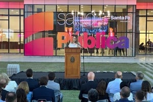 La ministra Silvia Ciancio en la inauguración del nuevo hospital de Rafaela.