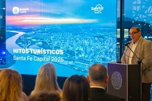 Poletti encabeza la presentación de los Hitos Turísticos 2025 en el Parador Costa Litoral.