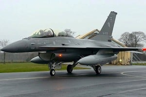 Los F-16 A/B MLU Fighting Falcon se preparan para el tramo final. Crédito: Ministerio de Defensa