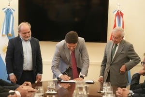 El convenio fue suscripto este viernes en Casa de Gobierno. Participaron funcionarios, legisladores y miembros de la Corte Suprema.