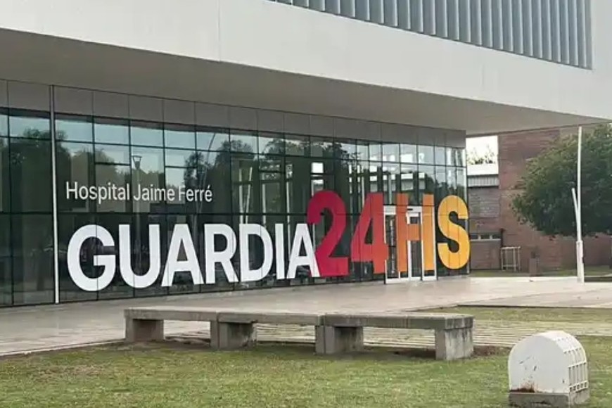 El edificio dispone de patios interiores que garantizan iluminación natural, ventilación y ambientes para pacientes y familiares. Crédito: Radio Rafaela
