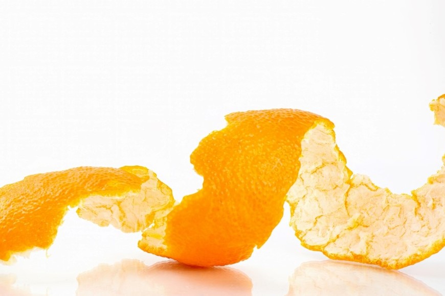 La cáscara de naranja no debe descartarse: contiene aceites esenciales, vitamina C y flavonoide