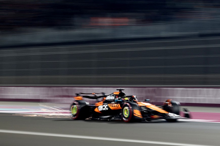 Formula One F1 - Qatar Grand Prix - Lusail International Circuit, Lusail, Qatar - November 29, 2025
McLaren's Oscar Piastri during qualifying REUTERS/Jakub Porzycki