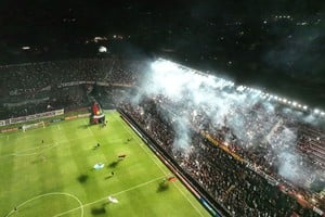 El hincha de Colón viene castigado y con la paciencia agotada. El club deberá generarle buena vibra desde el arranque del nuevo torneo.