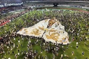 Para la multitud que colmó el Mangueirão es considerada “la madre que nunca abandona”.