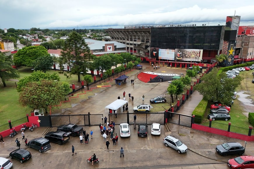 Colón elige presidente