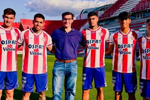 Unión dice presente: los jugadores del Tatengue acompañan la iniciativa provincial.