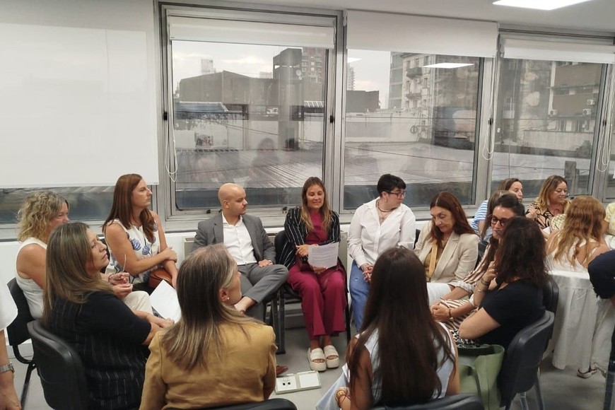 Santa Fe abrió la gira federal de talleres sobre ambientes saludables de trabajo