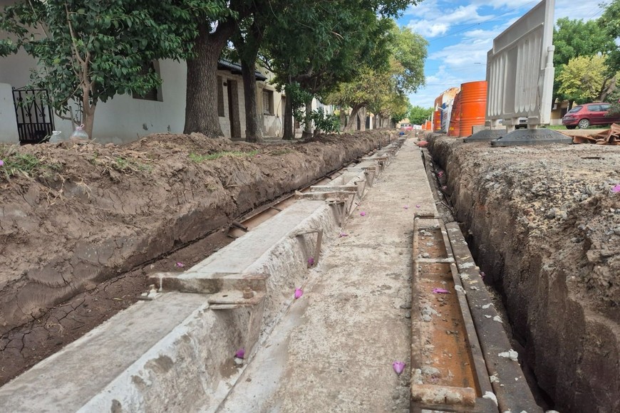 La Provincia invierte en obras para mejorar las calles de Maciel.