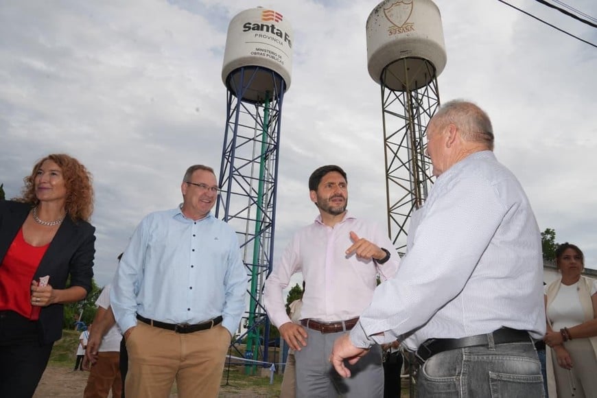 Pullaro inauguró infraestructura clave para garantizar agua potable segura a casi 9.500 vecinos en departamento Castellanos