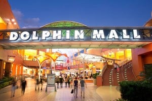 Cinco argentinos fueron detenidos en Miami acusados de robar en el Dolphin Mall.