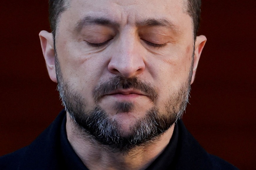 Ukrainian President Volodymyr Zelenskiy reacts as he speaks during a bilateral press conference with Ireland's Taoiseach (Prime Minister) Micheal Martin at Government Buildings during an Irish State visit, in Dublin, Ireland, December 2, 2025. REUTERS/Clodagh Kilcoyne     TPX IMAGES OF THE DAY