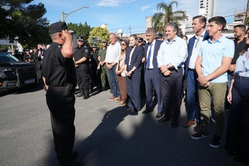 Pablo Cococcioni - entrega de moviles policiales - dic 2025