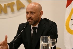 Puccini expuso ante empresarios sobre inversiones, créditos y competitividad. Foto: Manuel Fabatia