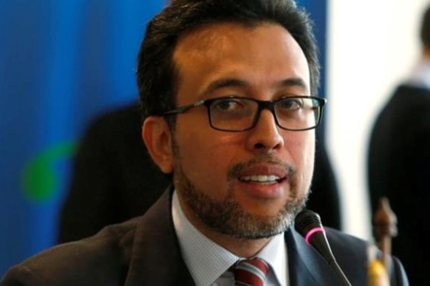 Héctor Constant Rosales.