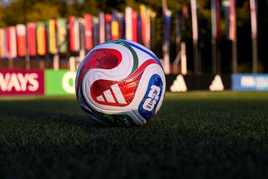 Trionda, la pelota oficial. Crédito: FIFA