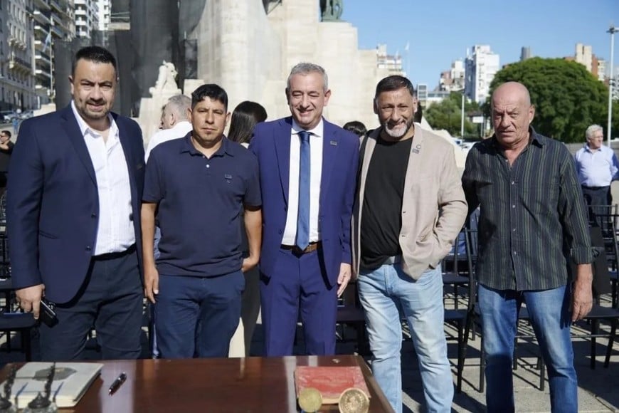 La normativa otorga nuevas competencias en obras, compras, baldíos y arbolado urbano.