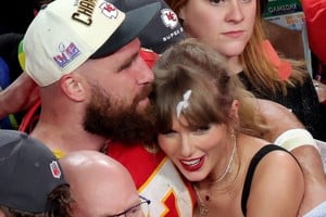 Taylor Swift y Travis Kelce están comprometidos desde hace meses y planean su boda. Foto: Reuters