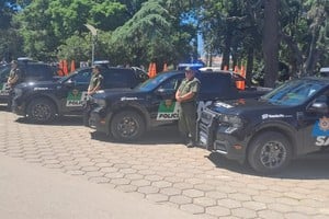 Nuevas camionetas para la Unidad Regional XVI y anuncios de más inversión en seguridad