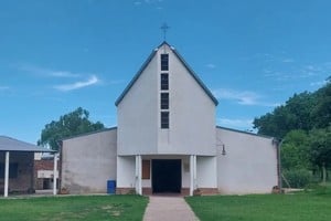 La extensión áulica funcionará en la cuasi-parroquia "María al pie de la Cruz", en calle Los Nogales 2499.