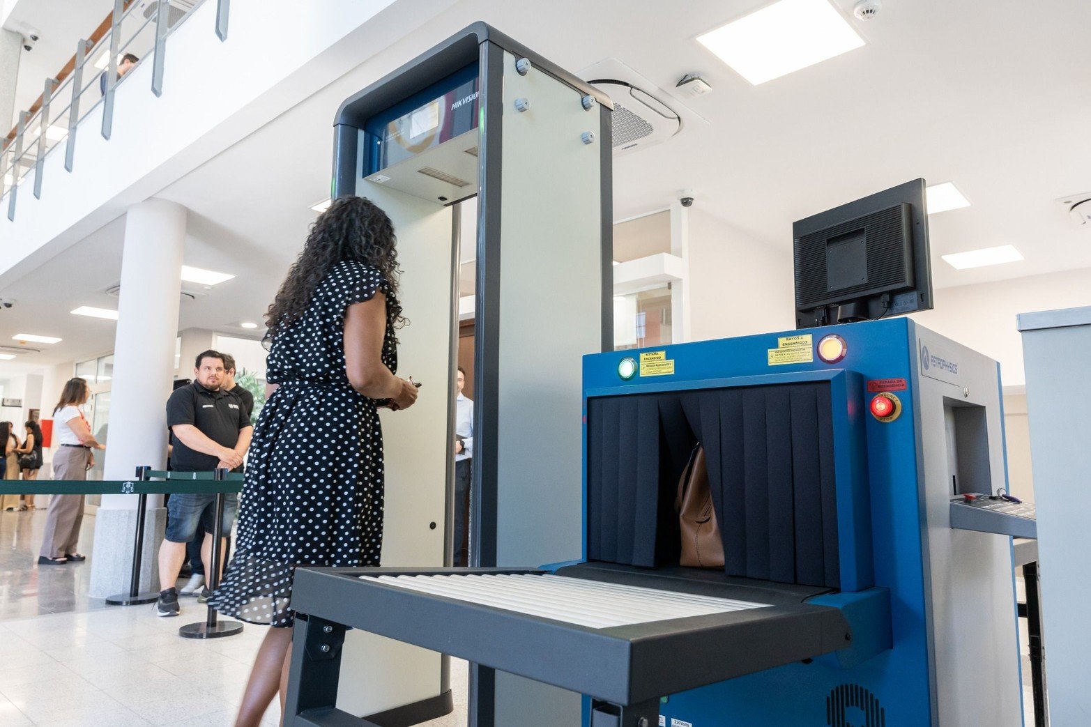 Seguridad, uno de los pilares del renovado modelo edilicio.