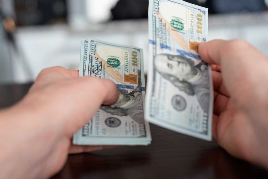 La jornada cerró con una leve baja.