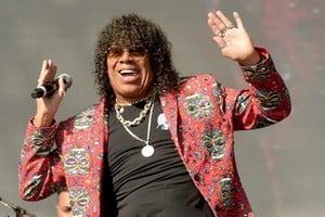 Carlos "La Mona" Jiménez fue intervenido quirúrgicamente