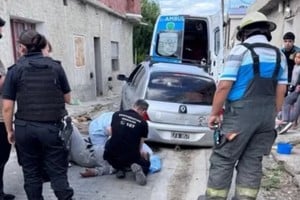 Los efectivos encontraron al hombre consciente y en condiciones de explicar lo sucedido.