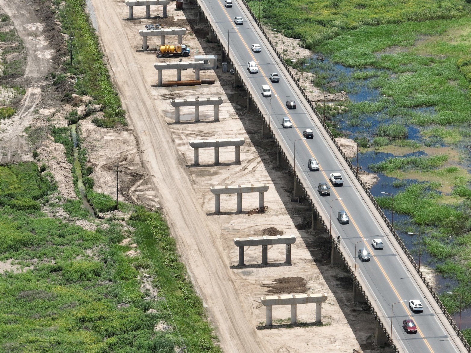 Llegaron las primeras vigas del nuevo Puente Santa Fe–Santo Tomé.