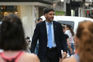 "Vamos a defender la mirada de un Estado que cuida a las personas que lo necesitan. Un estado eficiente, un estado con las cuentas equilibradas, pero que se ocupe de los problemas que tienen los ciudadanos", ratificó el gobernador. Crédito: Manuel Fabatía.