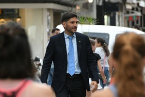 "Vamos a defender la mirada de un Estado que cuida a las personas que lo necesitan. Un estado eficiente, un estado con las cuentas equilibradas, pero que se ocupe de los problemas que tienen los ciudadanos", ratificó el gobernador. Crédito: Manuel Fabatía.