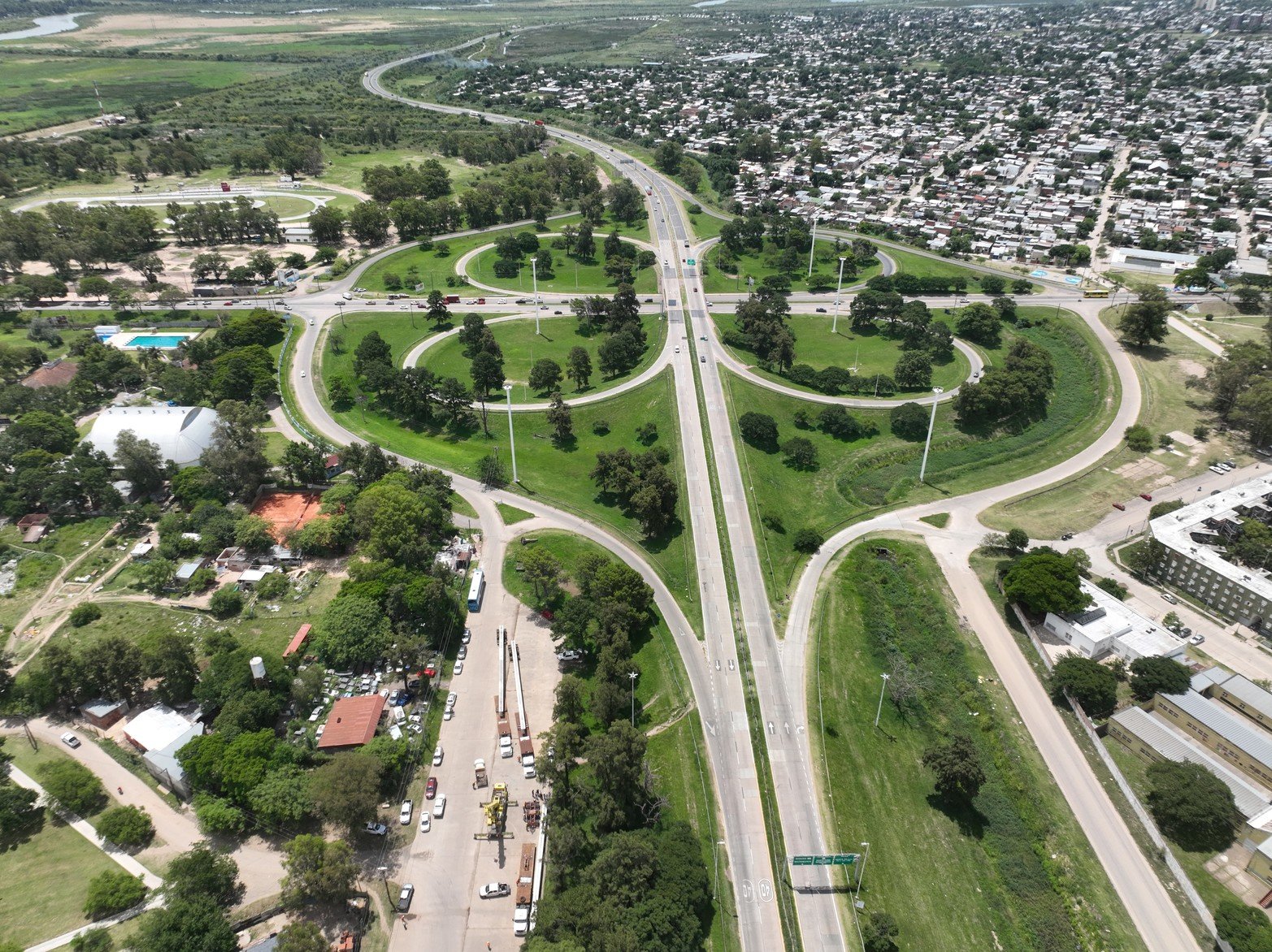 Llegaron las primeras vigas del nuevo Puente Santa Fe–Santo Tomé.