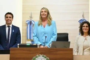 María Eugenia Schmuck , junto a Norma López y Juan Pedro Aleart van a presidir el cuerpo legislativo rosarino.
