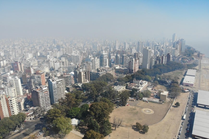 En 2022, el humo cubrió la ciudad de Rosario.