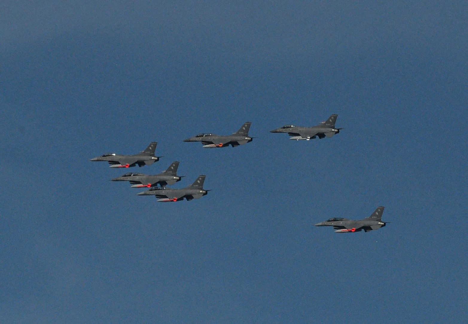 6 modelos F16 compró el Estado argentino.