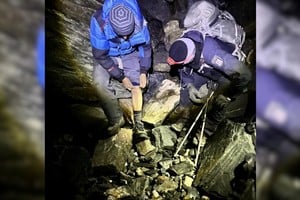 El operativo concluyó con el traslado seguro de ambos hombres hacia una zona protegida.