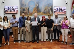 El Concejo Municipal entregó los premios "Valores Democráticos Raúl Ricardo Alfonsín".