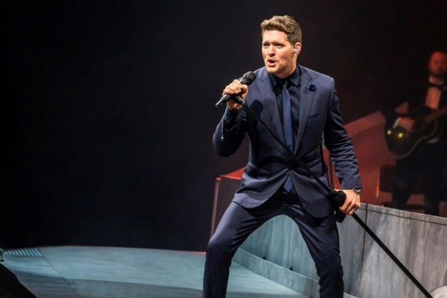 Michael Bublé emocionó al público  con un repertorio navideño y sus clásicos más celebrados.