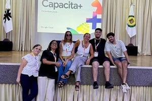 Momento antes de la charla inaugural del evento CAPACITA+ en Santa Fe. Foto: Gentileza