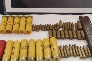 Las municiones secuestradas durante el operativo. Foto: El Litoral