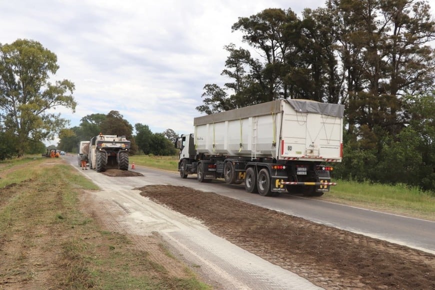 “El mejoramiento de la red vial provincial es uno de los objetivos que trazamos junto al gobernador Pullaro", señaló Enrico.